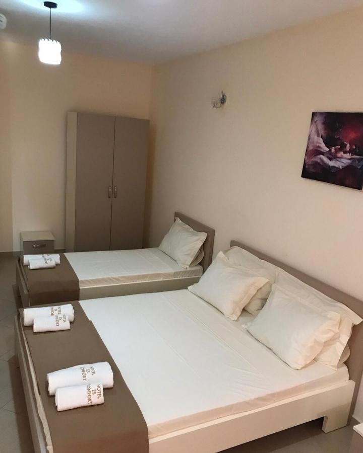 Hotel Comfort Shëngjin Екстериор снимка